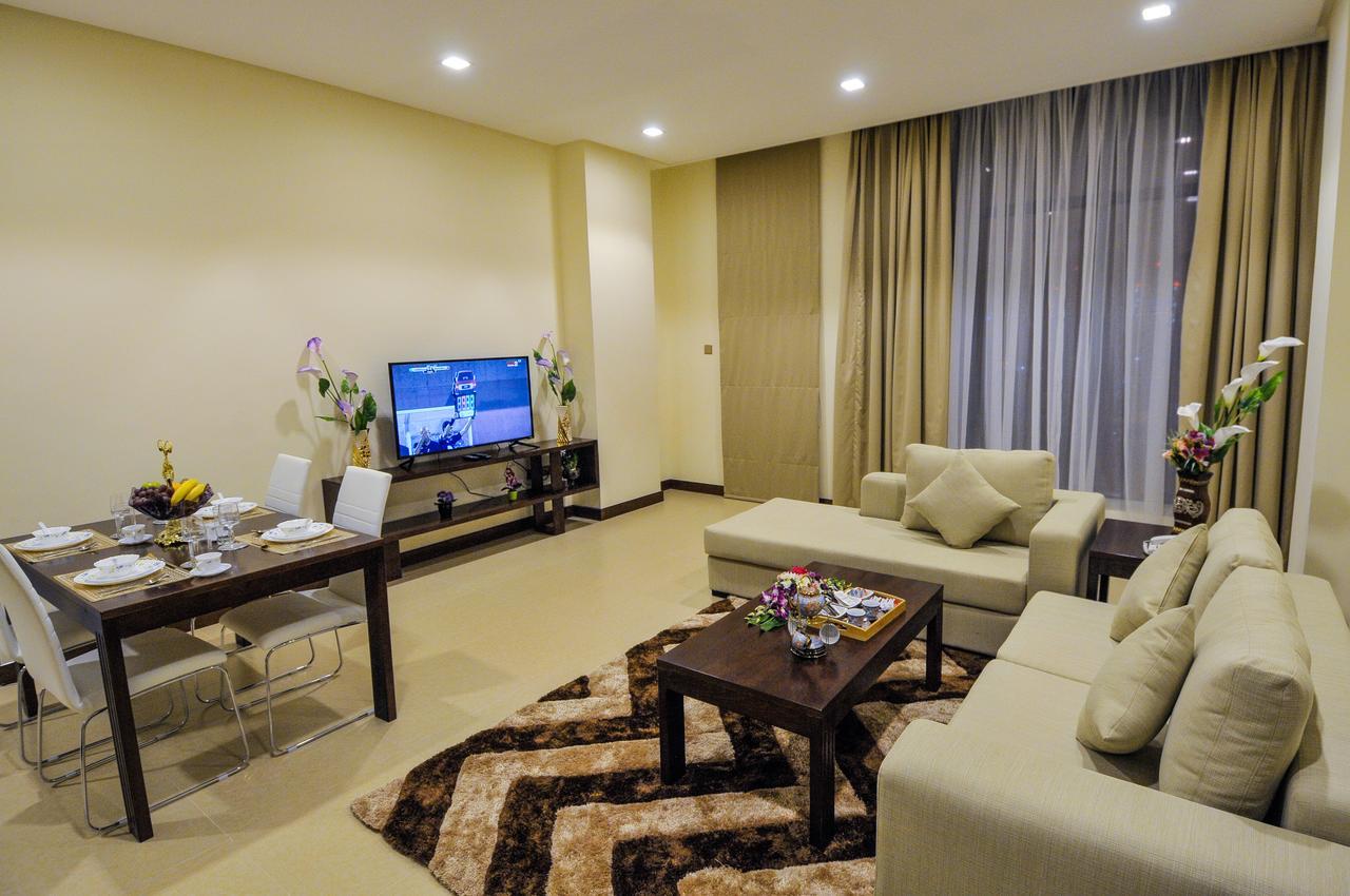 Cielo Tower Aparthotel Manama Exterior photo